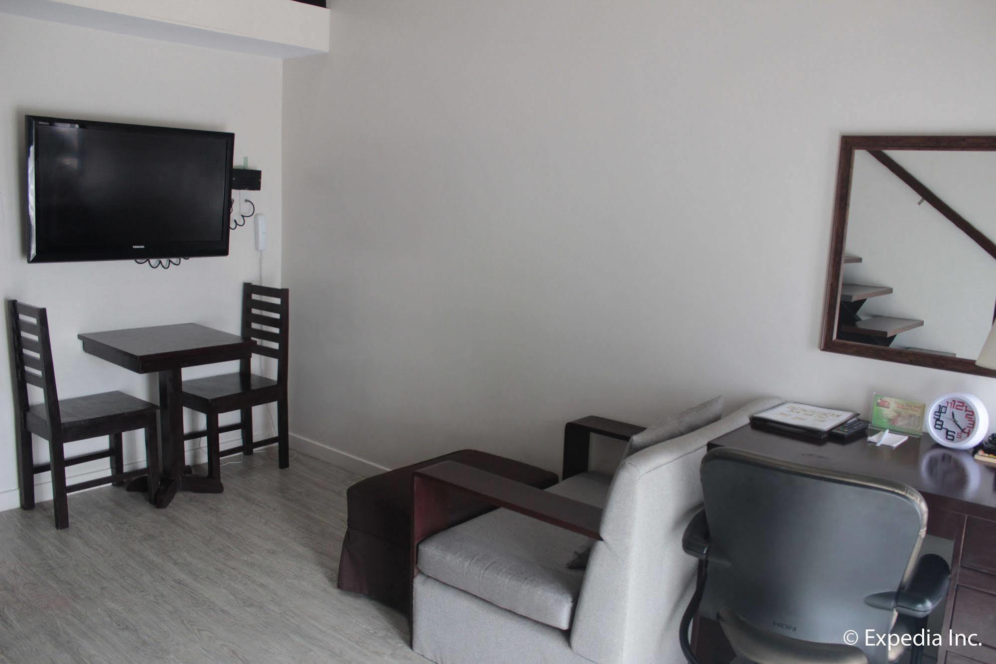 Subic Coco Hotel Olongapo Bagian luar foto