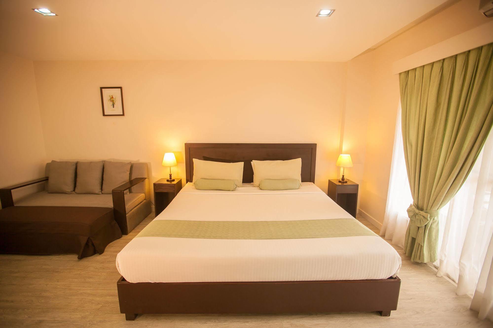 Subic Coco Hotel Olongapo Bagian luar foto