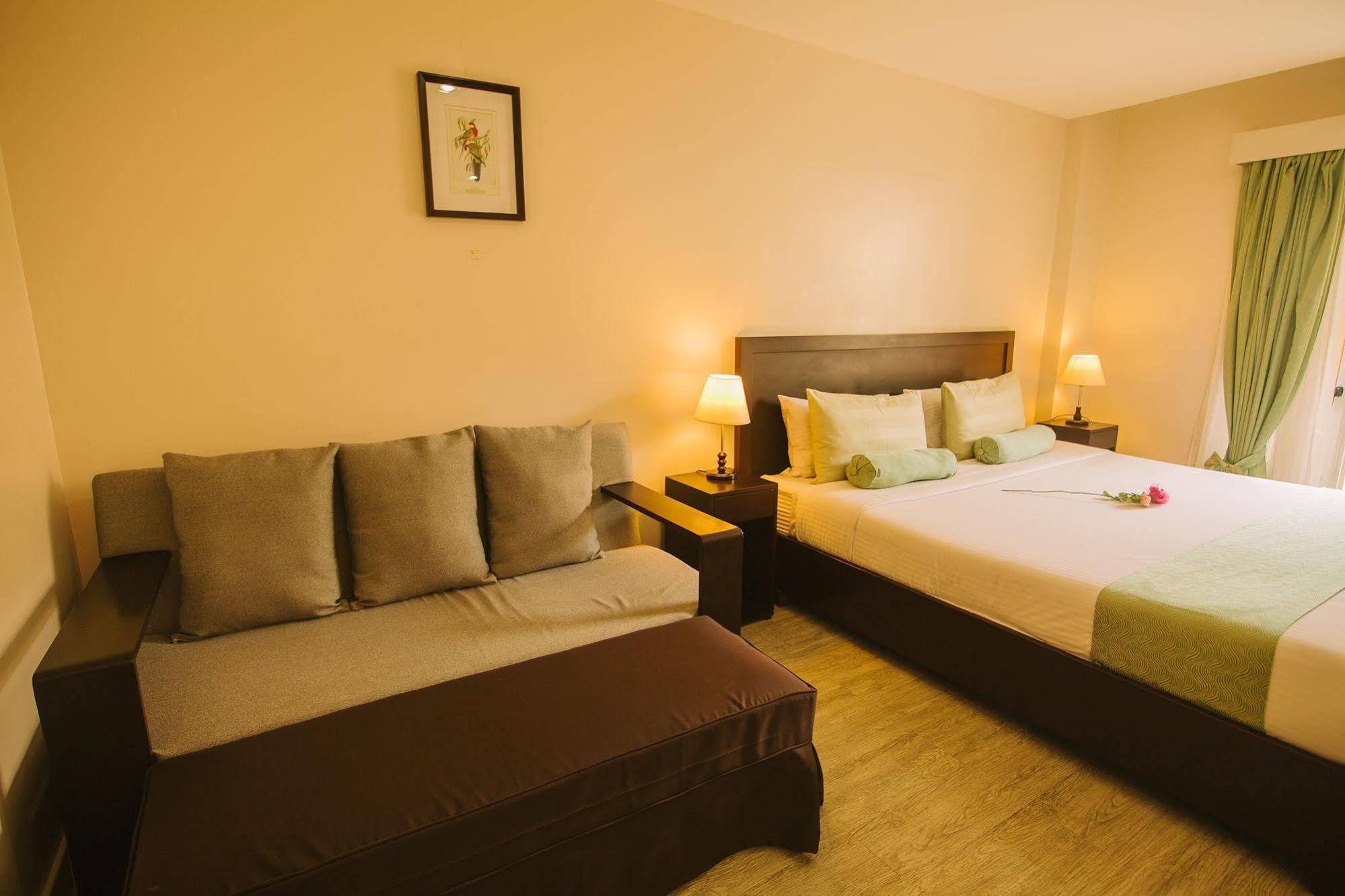 Subic Coco Hotel Olongapo Bagian luar foto
