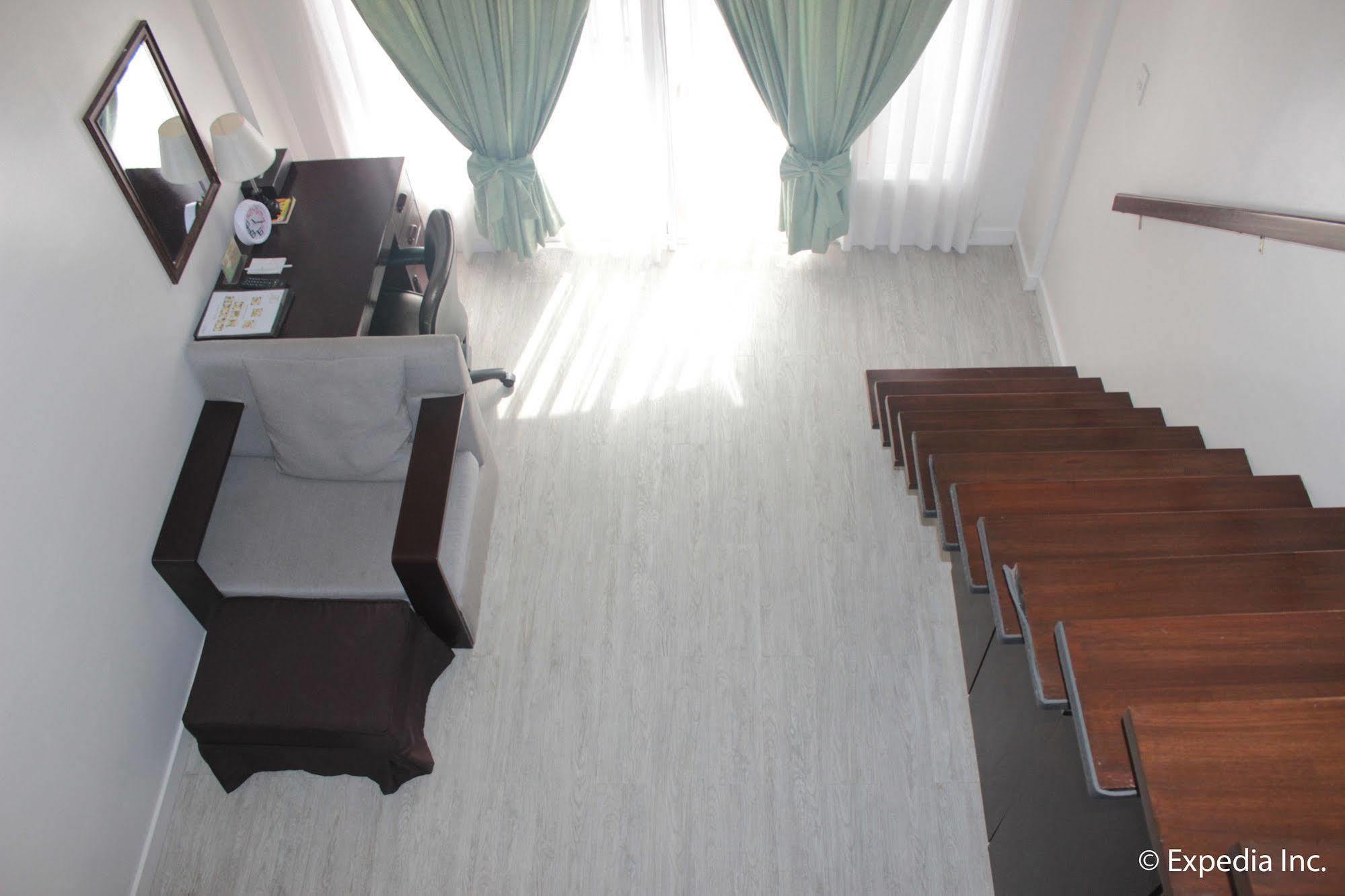 Subic Coco Hotel Olongapo Bagian luar foto