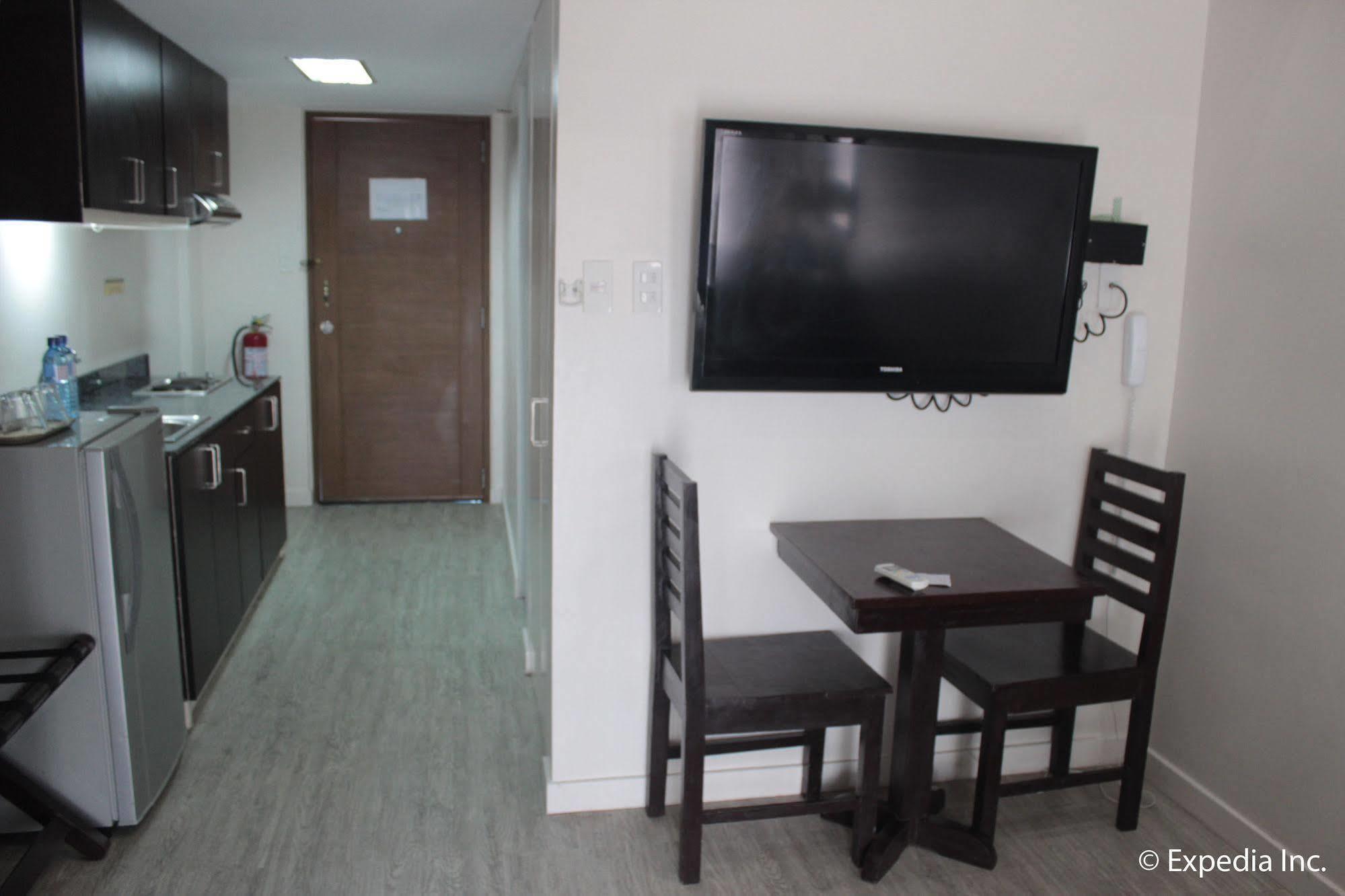 Subic Coco Hotel Olongapo Bagian luar foto