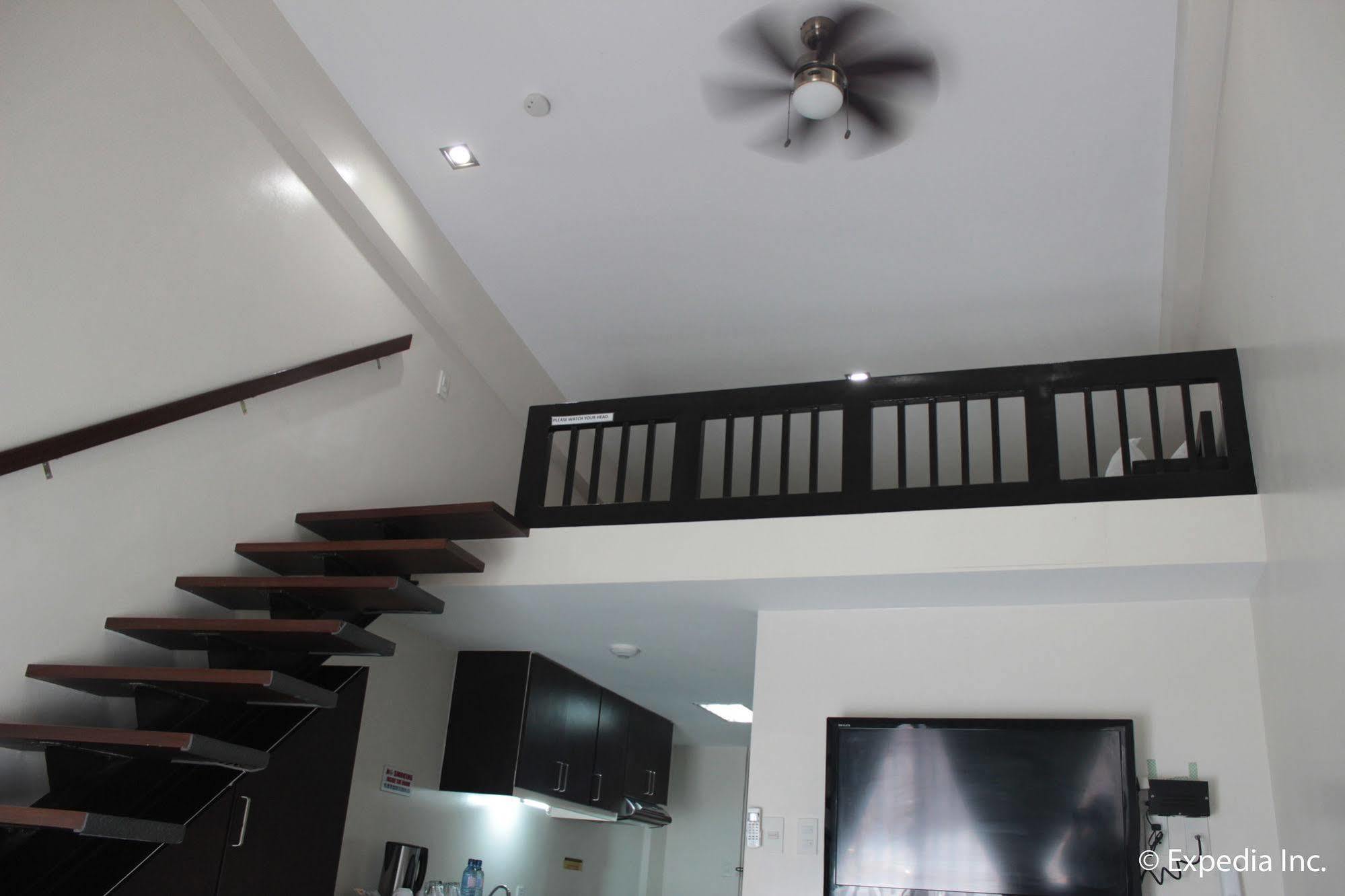 Subic Coco Hotel Olongapo Bagian luar foto