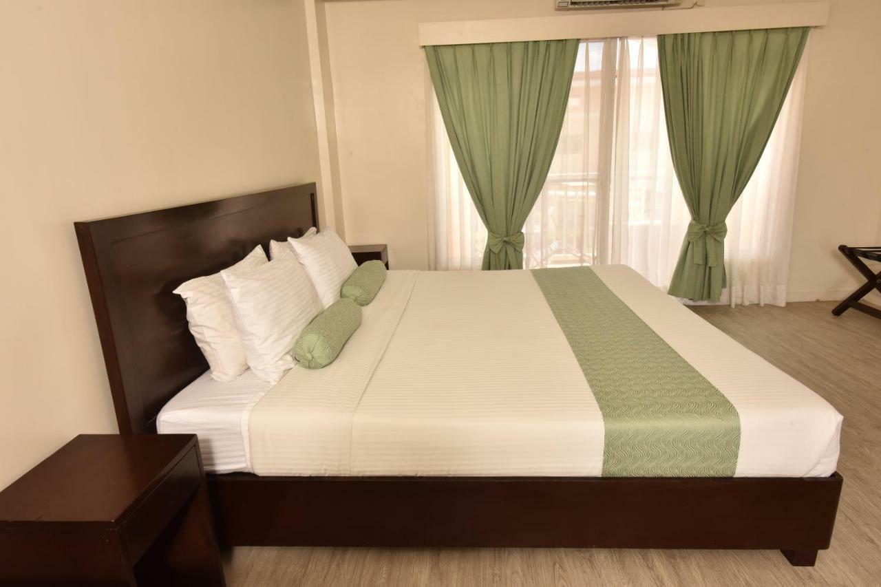 Subic Coco Hotel Olongapo Bagian luar foto
