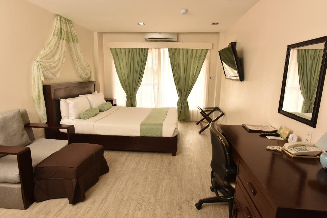 Subic Coco Hotel Olongapo Bagian luar foto